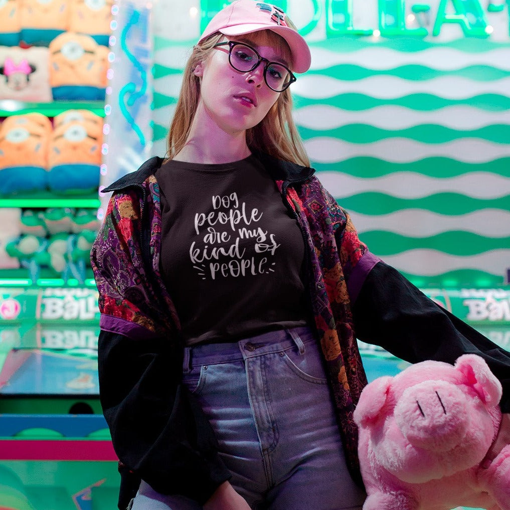 dog-people-are-my-kind-of-people-black-t-shirt-animal-lover-girl-holding-a-carnival-prize-wearing-a-tshirt-mockup