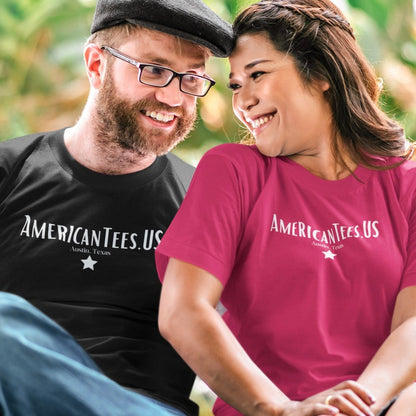 americantees-us-austin-tx-black-and-berry-t-shirts-unisex-mockup-featuring-a-happy-couple-sitting-on-a-bench-and-hanging-out