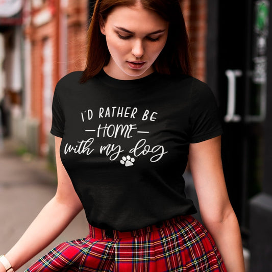 id-rather-be-home-with-my-dog-black-t-shirt-animal-lover-mockup-of-a-woman-with-a-trendy-look