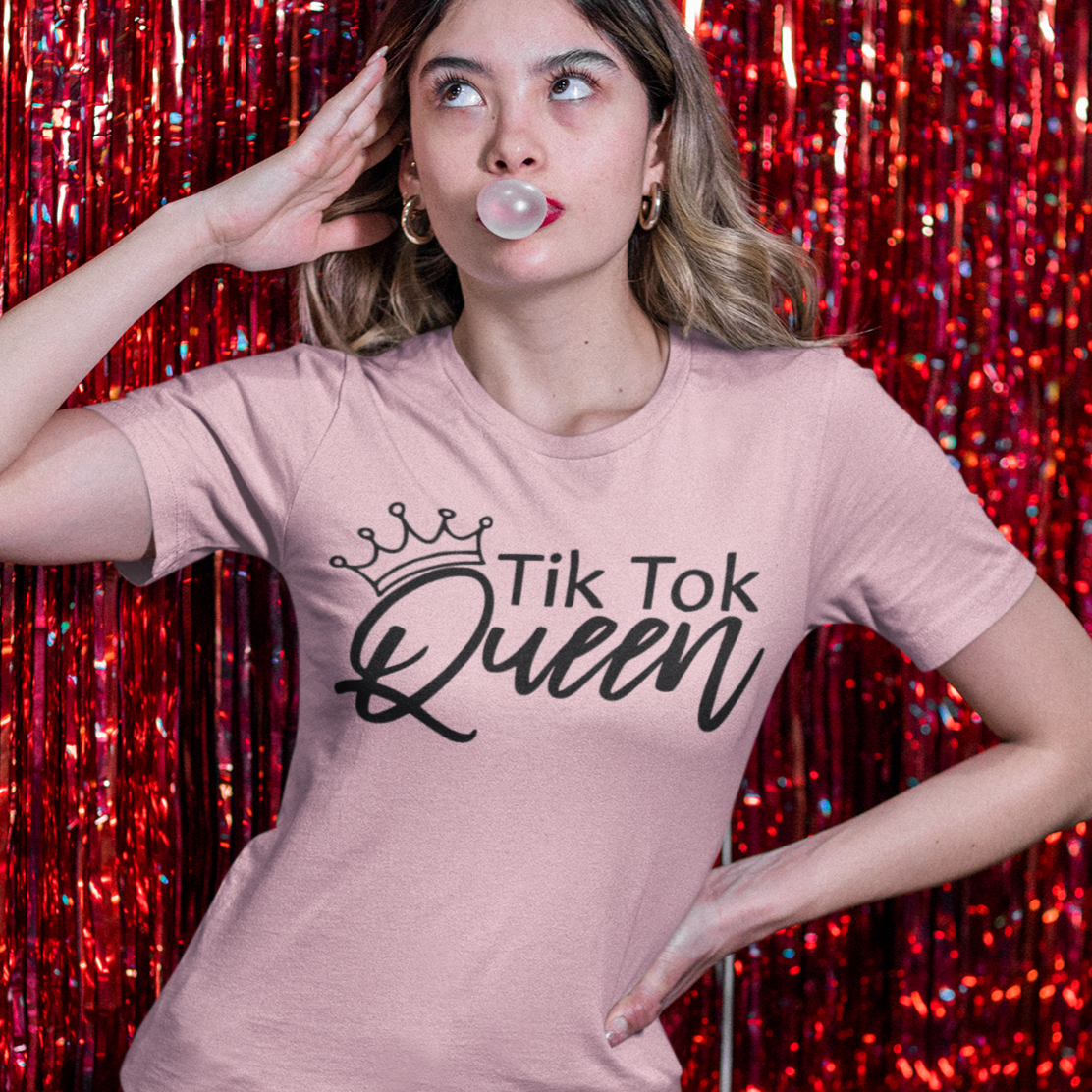 tik-tok-queen-pink-t-shirt-womens-mockup-of-a-woman-chewing-bubblegum
